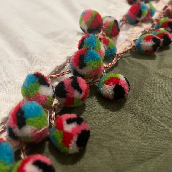 ban.do White T-Shirt with Pink Label - Picture 3 of 5